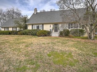 2065 Canterbury Rd, Kingsport, TN 37660