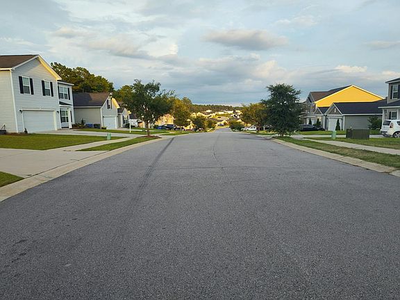 5th image of 254 Bent Holly Dr