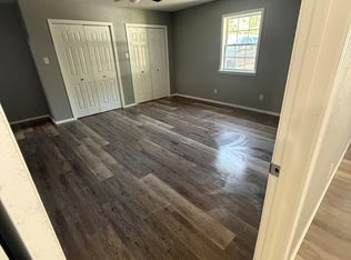 1902 Lynn Ln, Muldrow, OK 74948