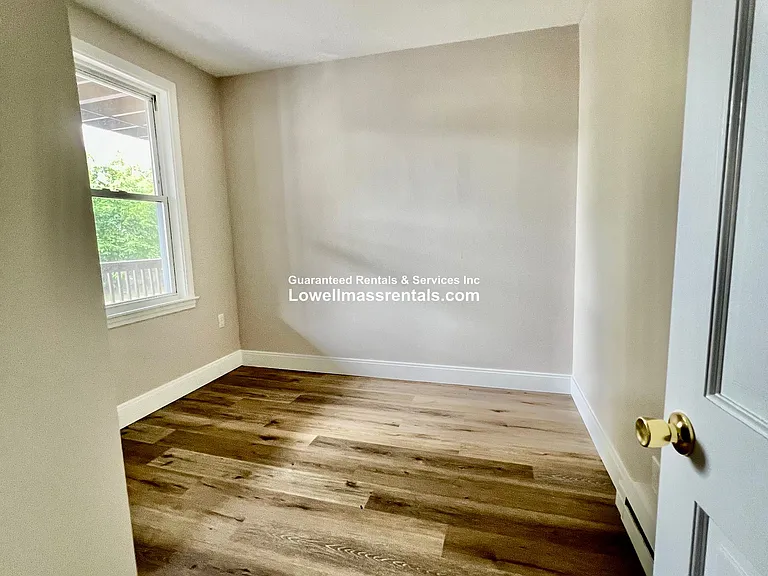 603 Broadway St #2R — Photo 6