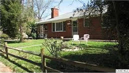 1206 Greenway Rd photo 1
