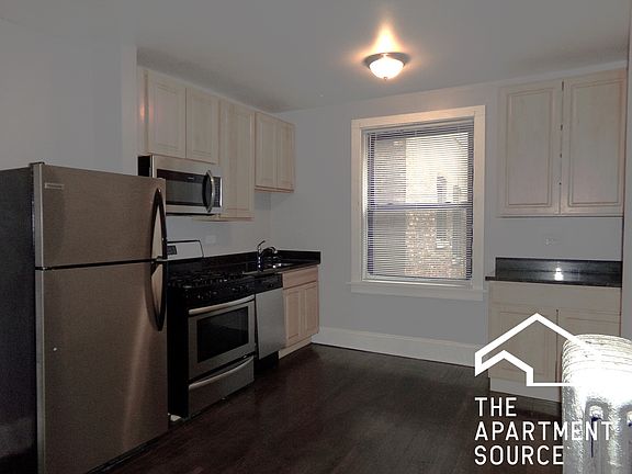 2nd image of 3604 W Sunnyside Ave #2