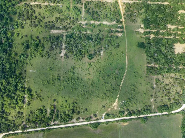 6 2960th Rd, Kopperl, TX 76652