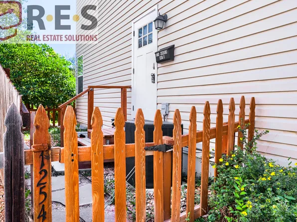 1254 Monarch Dr #B, Longmont, CO 80504