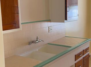 8644 San Carlos Ave APT C, South Gate, CA 90280