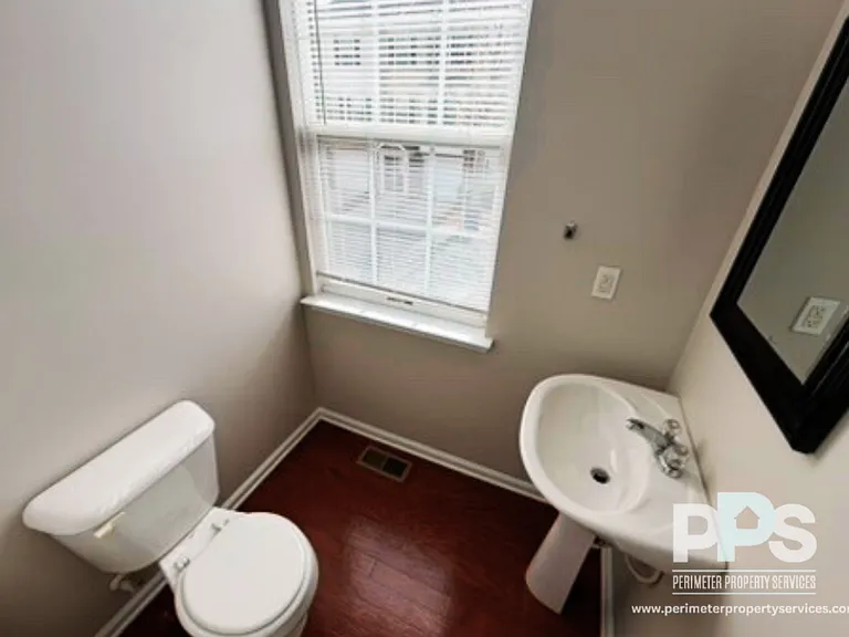 6764 Blackstone Pl — Photo 7