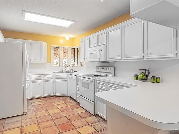 4th image of 12311 Tiquisate Ave