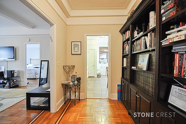 1st image of 200 W 90th St APT 3D