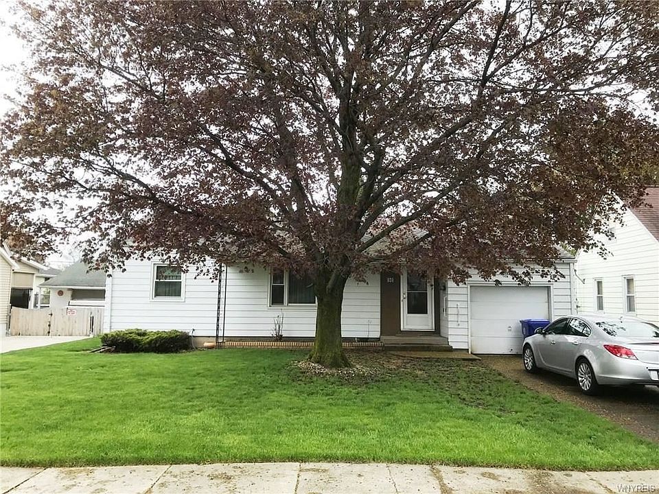 1st image of 86 Emerald Dr