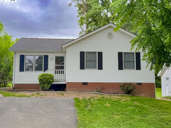 319 Westwood Blvd, Staunton, VA 24401