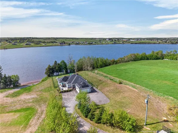 16 Charles A Louis Ln, Saint Mary, NB E4S 0H2