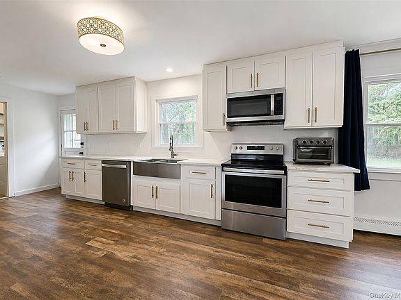 4th image of 89 Lincoln Avenue