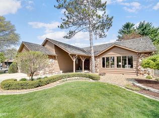 1135 Melbrook Dr, Munster, IN 46321
