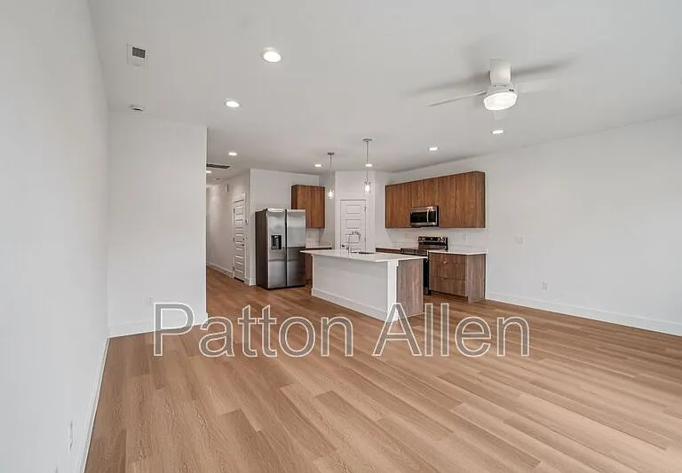 17 Bolton St — Photo 8