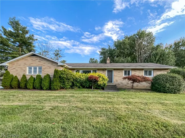 5974 Ridgebury Blvd, Mayfield Heights, OH 44124