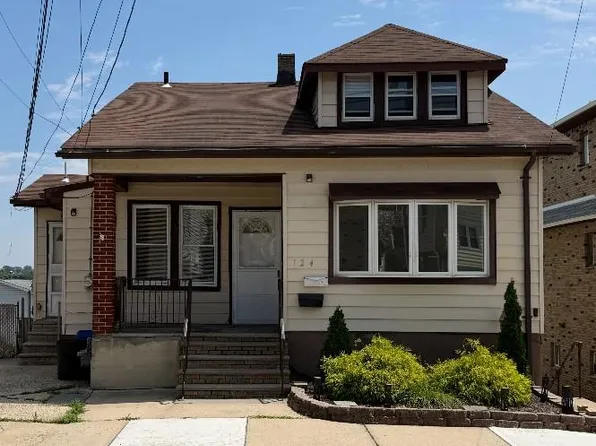 124 Farnham Ave, Garfield, NJ 07026