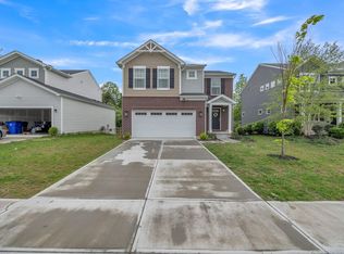 2141 Pine Valley Dr, Hamilton, OH 45013