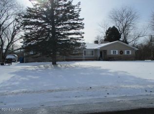 8333 Hall Rd, Bellevue, MI 49021