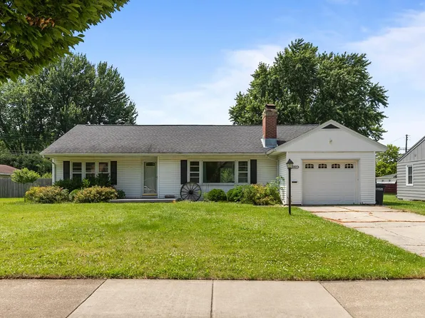 1917 Delaware St, Oshkosh, WI 54902