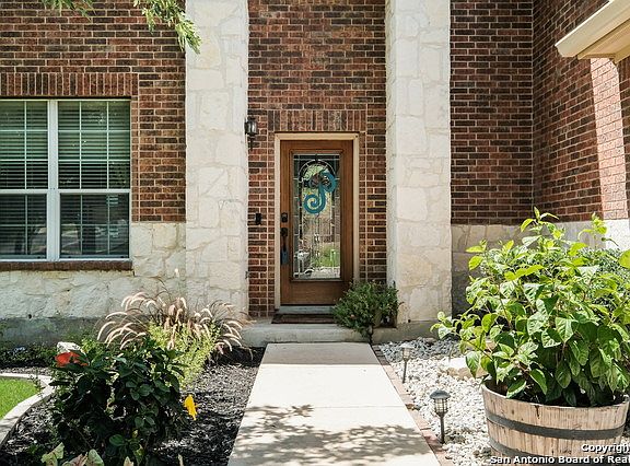 3rd image of 20839 Pedregoso Ln