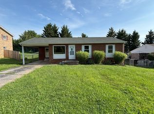 130 Cedar Valley Blvd, Johnson City, TN 37615