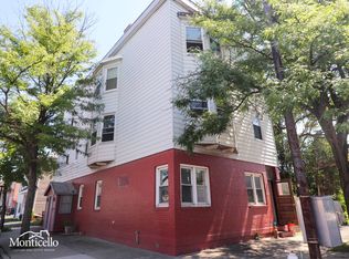 21 2nd Ave, Rensselaer, NY 12144