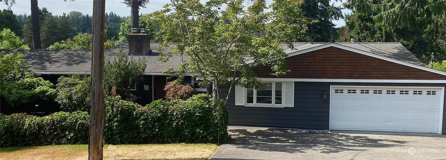 10505 Alton Avenue NE photo 1