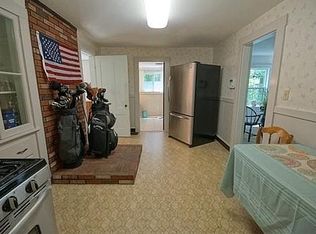 236 N Pond Rd, Chester, NH 03036