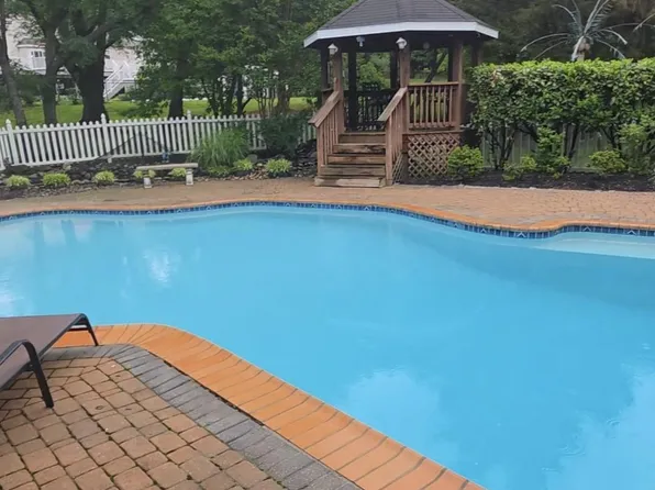 104 Diane Cir, Norristown, PA 19403