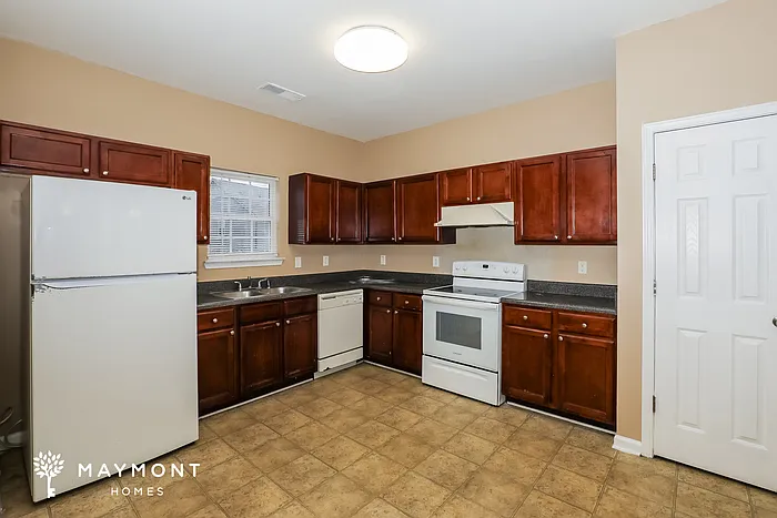 2275 Nicole Dr — Photo 8