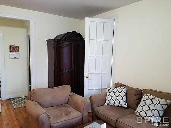3rd image of 4519 39th Pl APT 4C