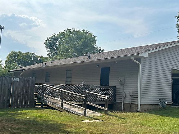 4th image of 709 B St