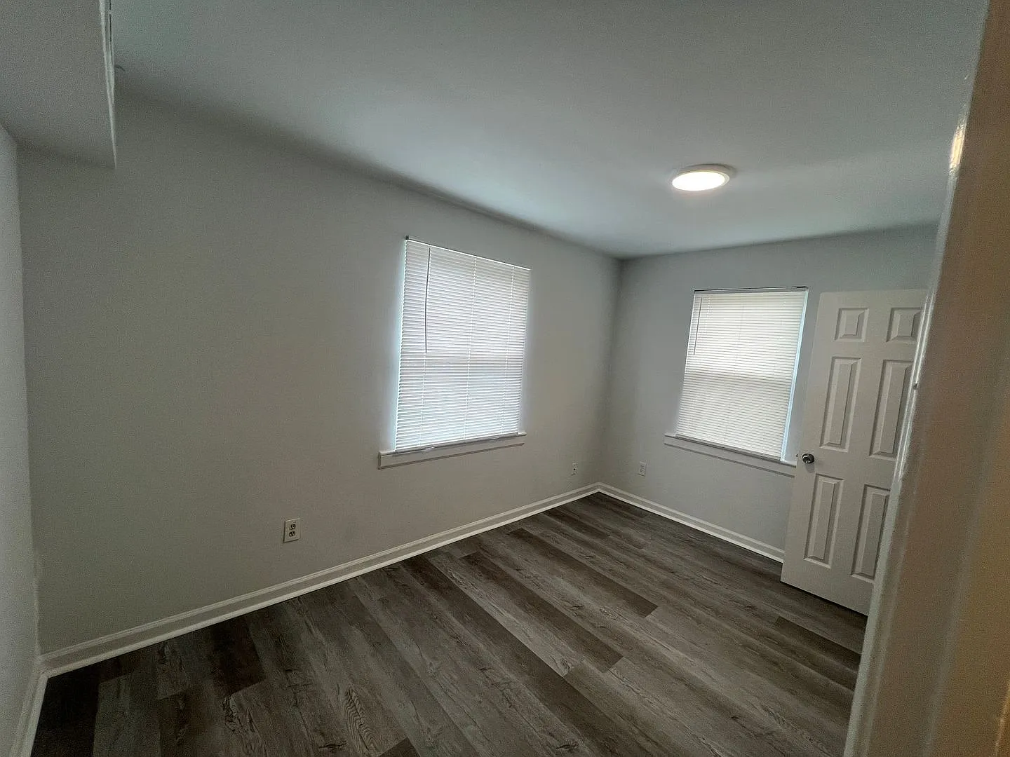 2853 28th St SE — Photo 3