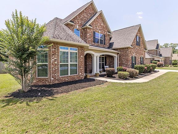 5th image of 105 Harley Dr