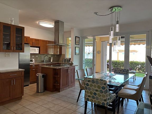 2nd image of Cond Harbour Lakes APT 20B