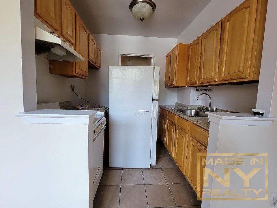 1st image of 14202 84th Dr APT 1A