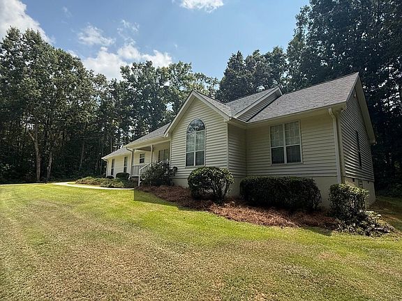 2nd image of 4402 Nub Garland Rd