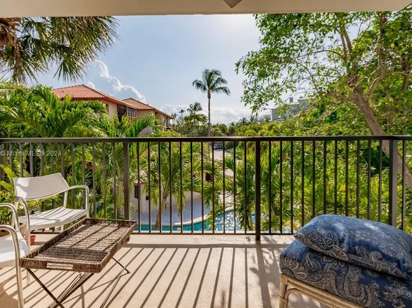 101 Ocean Lane Dr APT 3015, Key Biscayne, FL 33149
