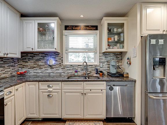 5th image of 345 Diamond Cir