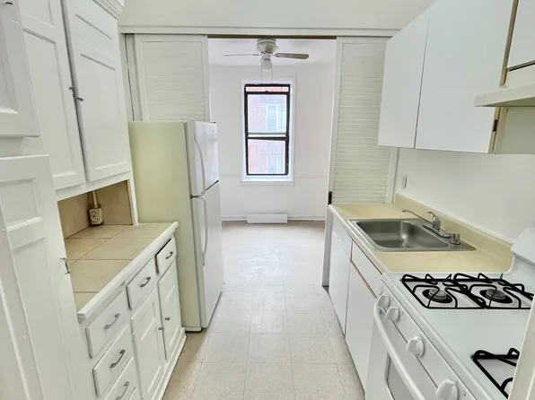 (undisclosed Address), White Plains, NY 10601