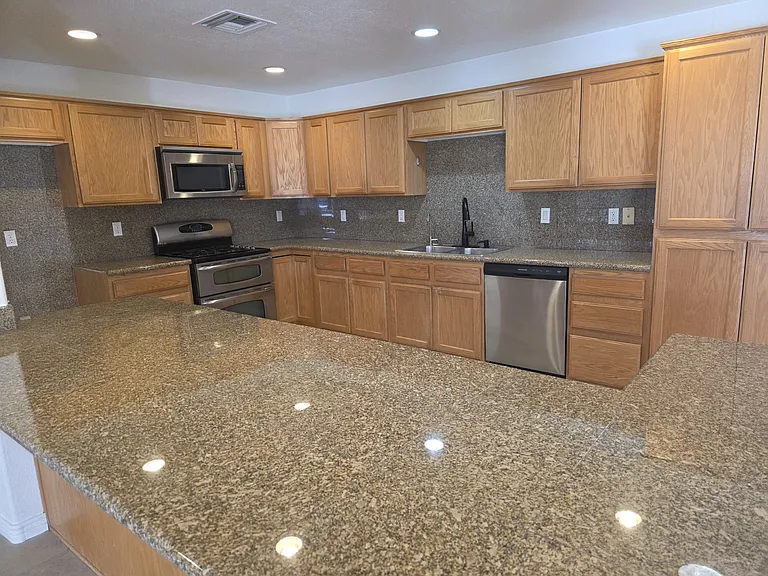 3575 Whitecap Dr — Photo 6