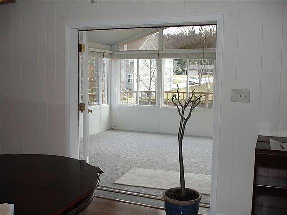 3rd image of 10516 Blakewood Dr
