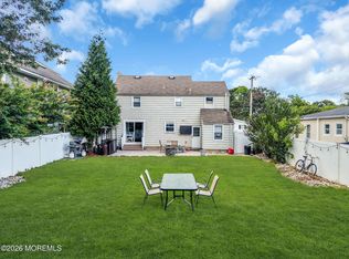 806 Trenton Avenue, Point Pleasant Beach, NJ 08742