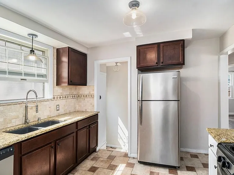 633 N Dorchester Ave — Photo 7