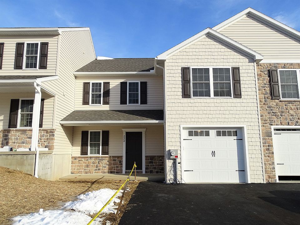 1st image of 226 Red Fern Dr