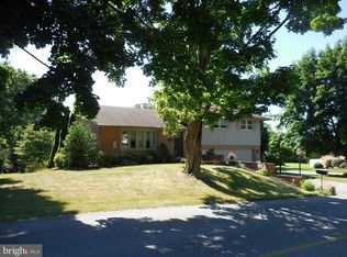 280 Briar Ln, Chambersburg, PA 17202