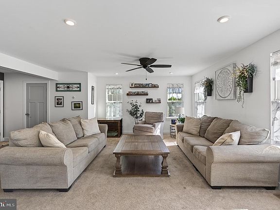4th image of 138 Pixie Moss Rd