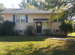 1000 Ruby St, Carrollton, MO 64633