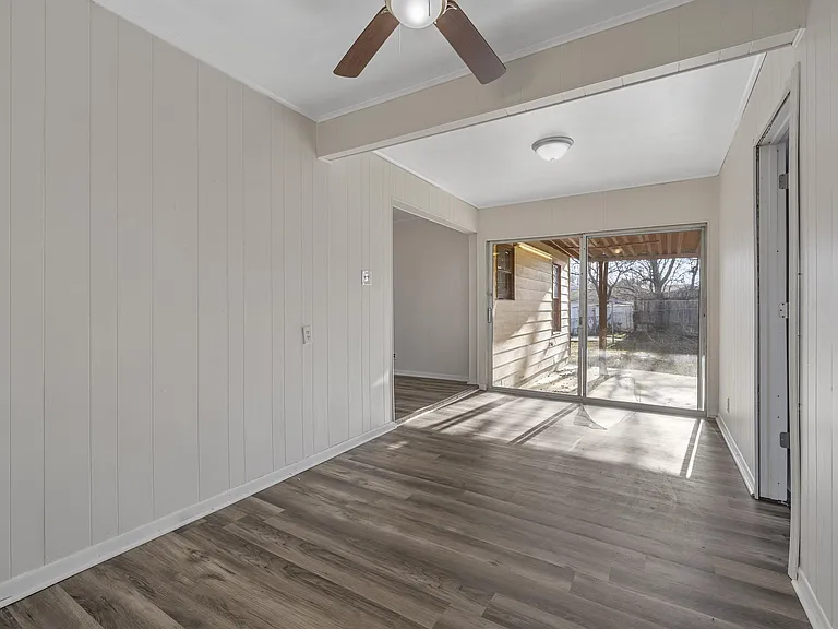 1402 Chico Ct — Photo 9