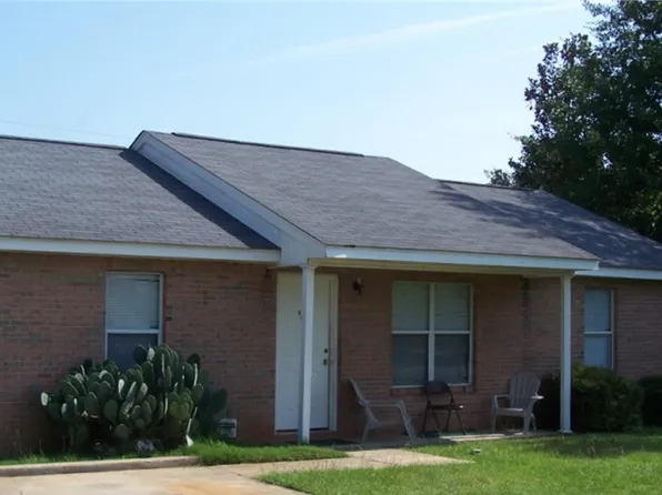 805 Faulk Ln, Albany, GA 31705